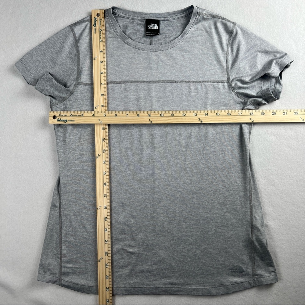 The North Face Women's Lightweight Activewear‎ Outdoor Shirt Gray Medium - Picture 3 of 7